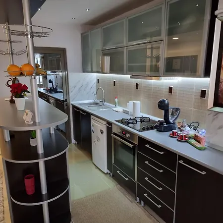 Garsoniera Centru * Κραϊόβα